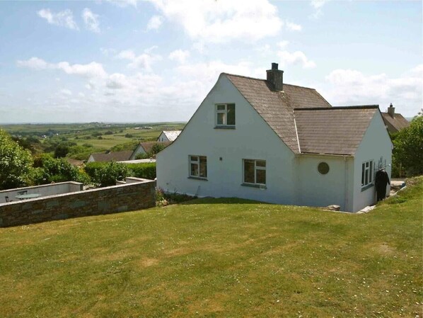 Trehanoo House and grass area of garden