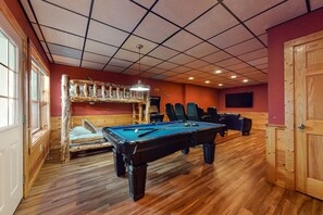 Spielezimmer