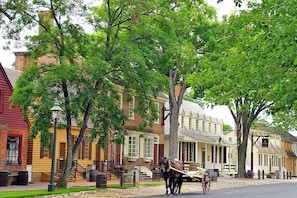 Colonial Williamsburg 5.1 Miles Away