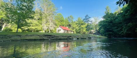 Beautiful level lot on a trophy trout stream