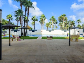 Tree, Public Space, Shade, Landscaping, Lawn, Walkway, Park