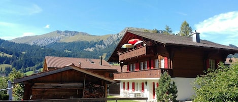 Berg, Bergforms, Eigentum, Gebirge, Haus, Alpen, Himmel, Zuhause, Bergstation, Gebäude