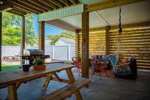 Picnic Table / Sitting Area - Under the House