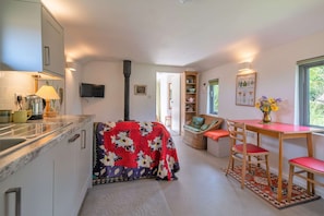 Discover Cotswolds Cottages The Retreat 3475