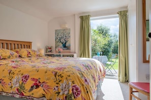 Discover Cotswolds Cottages The Retreat 3493