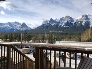 View in front of the house.