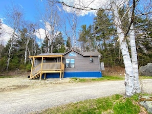 Our tiny homes have a limited environmental impact using logs from US Forest Service Sustainable Forests, radiant insulation, gas fireplaces and high efficiency mini split heating and air conditioning.