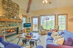 Living Room | Blue Ridge Mountain Views
