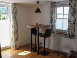 Ferienwohnung Klosterblick 82qm, 2 Schlafzimmer, Balkon, max. 4 Personen-Klosterblick