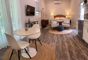 They thought of everything, this was by far the best place to stay. - Donna H.