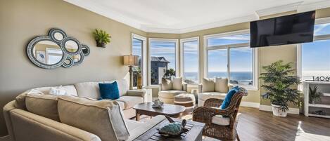 Beautiful 1406 SeaCrest with Direct Ocean Views in Forest Beach