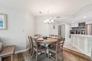 Dining Area with Seating for Six at 2216 Villamare