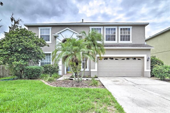 Brandon Vacation Rental | 5BR | 3.5BA | 3,504 Sq Ft | 2-Story Home