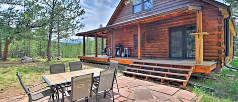 Lyons Vacation Rental | 3BR | 2.5BA | 1,800 Sq Ft | 2-Story Cabin