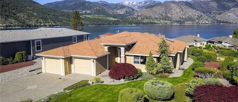 Gorgeous up lake views from this one-level home