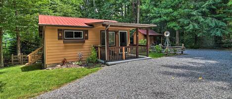 Maggie Valley Vacation Rental | 1BR | 1BA | 550 Sq Ft | Step-Free Access