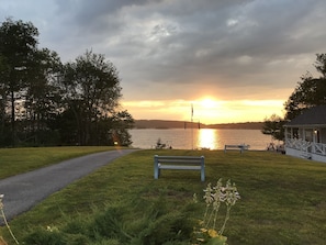 The best sunsets! Great for making vacation photos!