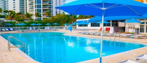 Enjoy sunbathing by the pool