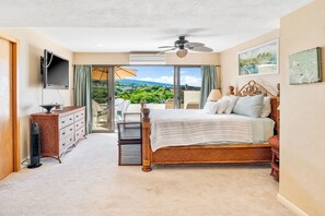 Upstairs bedroom with access to the roof top patio