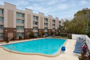 Enjoy sunbathing by the pool