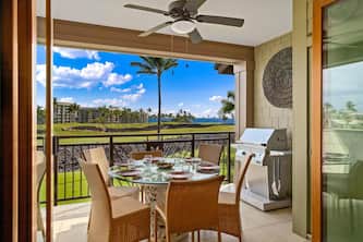 Includes Hilton Waikoloa Pool Pass thru June 2025. Halii Kai 10G
