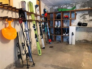 Snow and ski sports