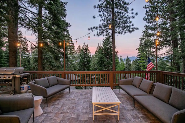 Rear porch with view of the lake