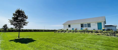 Welcome to Happy Acres... your home away from home! 17 acres w/ 3 acres of lawn