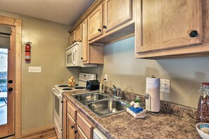 You’ll have plenty of space to store food in the cabinets.