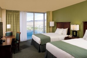 Unit with 2 Queen size beds. Exact unit will be assigned upon arrival. Views, colors and decor may vary.