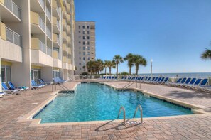 Check out the crystal clear pool.
