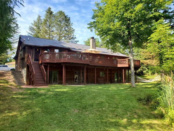 Front of house facing the lake