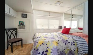 queen memory foam bed with total privacy