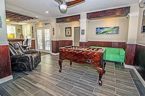 Spielezimmer