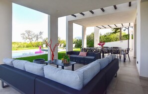 balcony-terrace