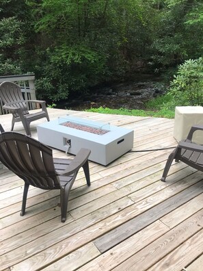 Creekside firepit to make the most of quality time outside.