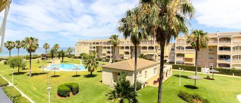 Rent apartment Bahia de Denia with beach access
