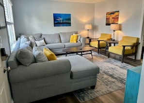Sectional Sofa and plenty of seating for all to enjoy.
