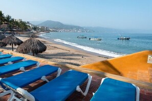Sun loungers