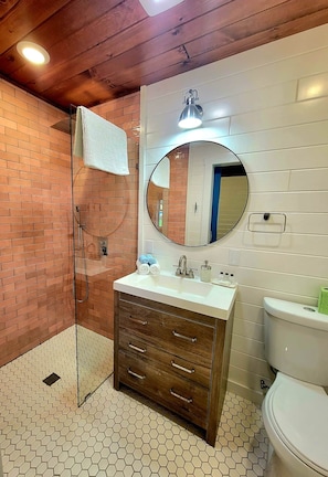 Sparrow Bathroom