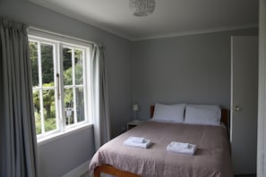 Bedroom with view to the sea