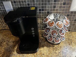 Kaffee und/oder Kaffeemaschine