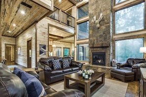 02-Rustic-Mountain-Lodge--Living-Room