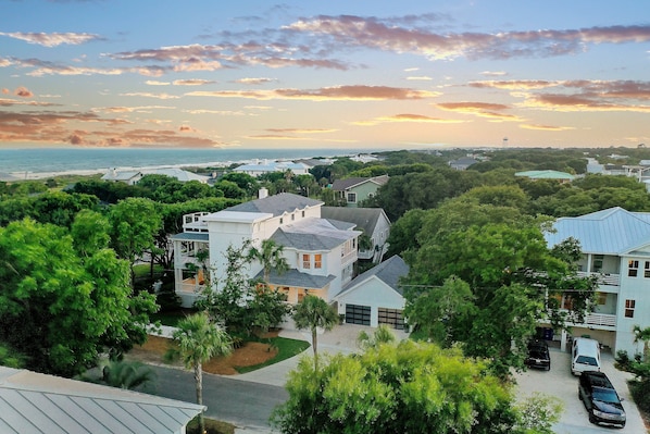 Imagine your next IOP vacation here!