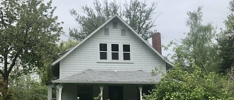 Cottonwood Farmhouse, 1890.