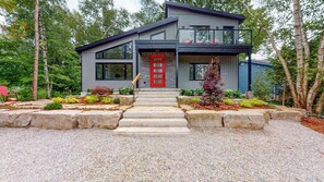 Pancho’s Porch – Bayfield’s finest cottage living