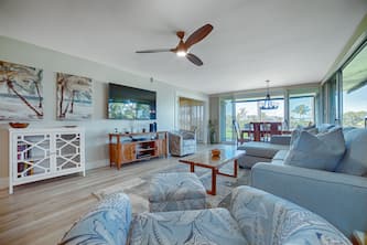 AMAZING NEW 2 BR OV GOLF FRONT CONDO A111
