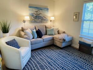 Den area for watching TV/movies also has a full size pull out bed.