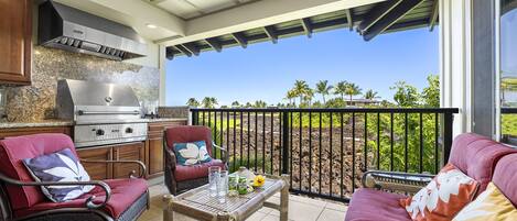 Private Lanai with BBQ and Comfy Seating at Mauna Lani Hawai'i Vacation Rentals