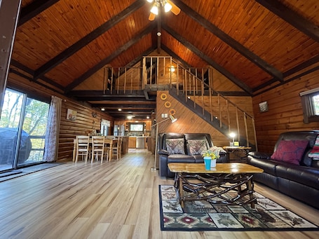 Interior - open floor plan
